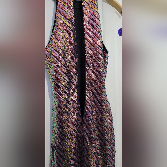 Cut Out Slit Back Halter Neck Sequin Bodycon Dress Sparkling Size Medium - Picture 5 of 10